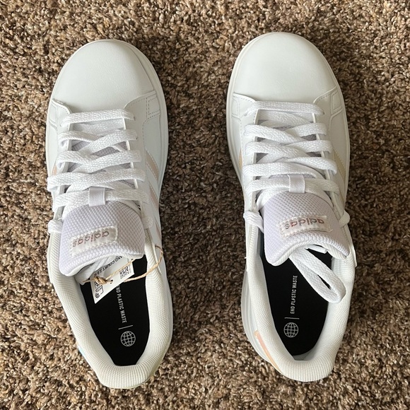 NIB Adidas Grand Court Sneakers - Picture 4 of 14
